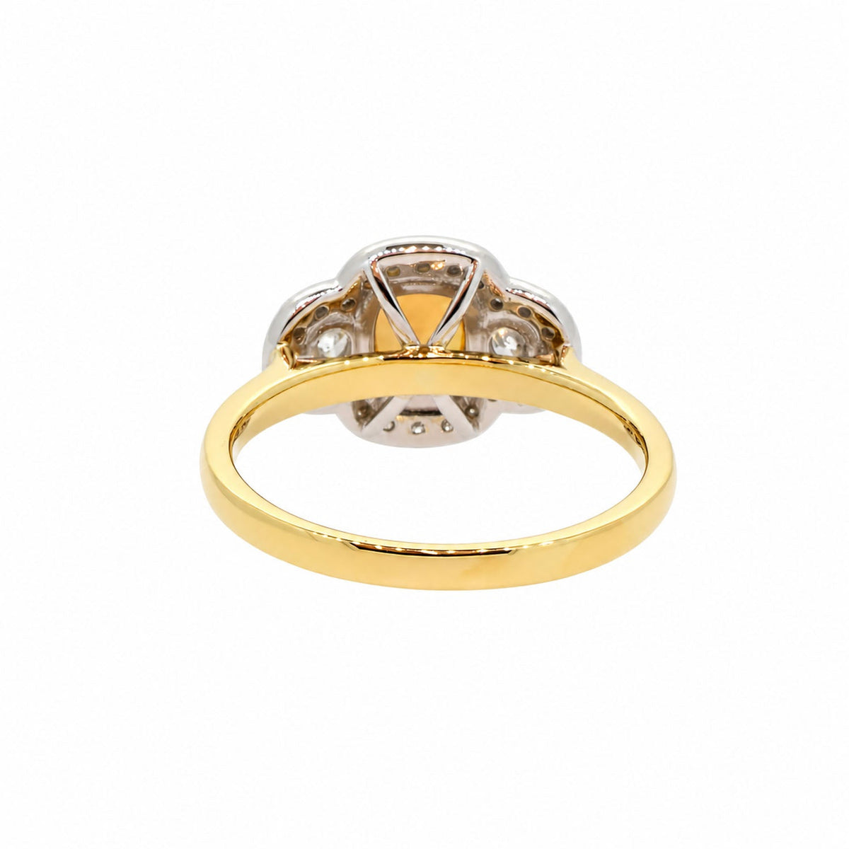 Back of the padparadscha ring showing its two-tone gallery