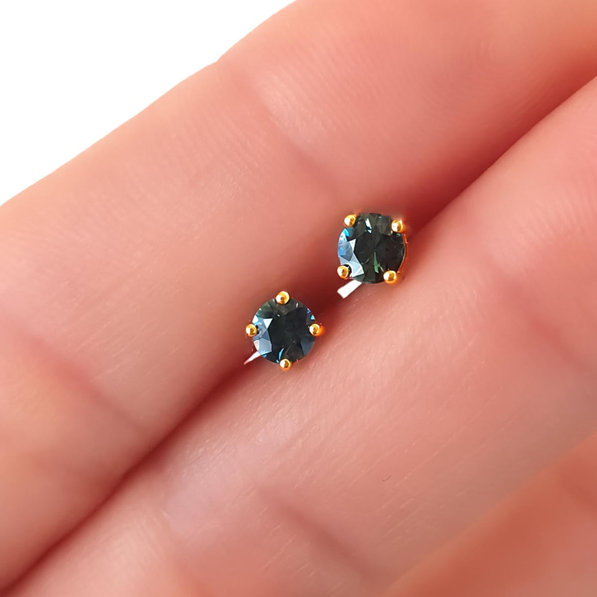 Australian Teal Sapphire Stud Earrings in 18K Yellow Gold - 0.53ct Round Cut