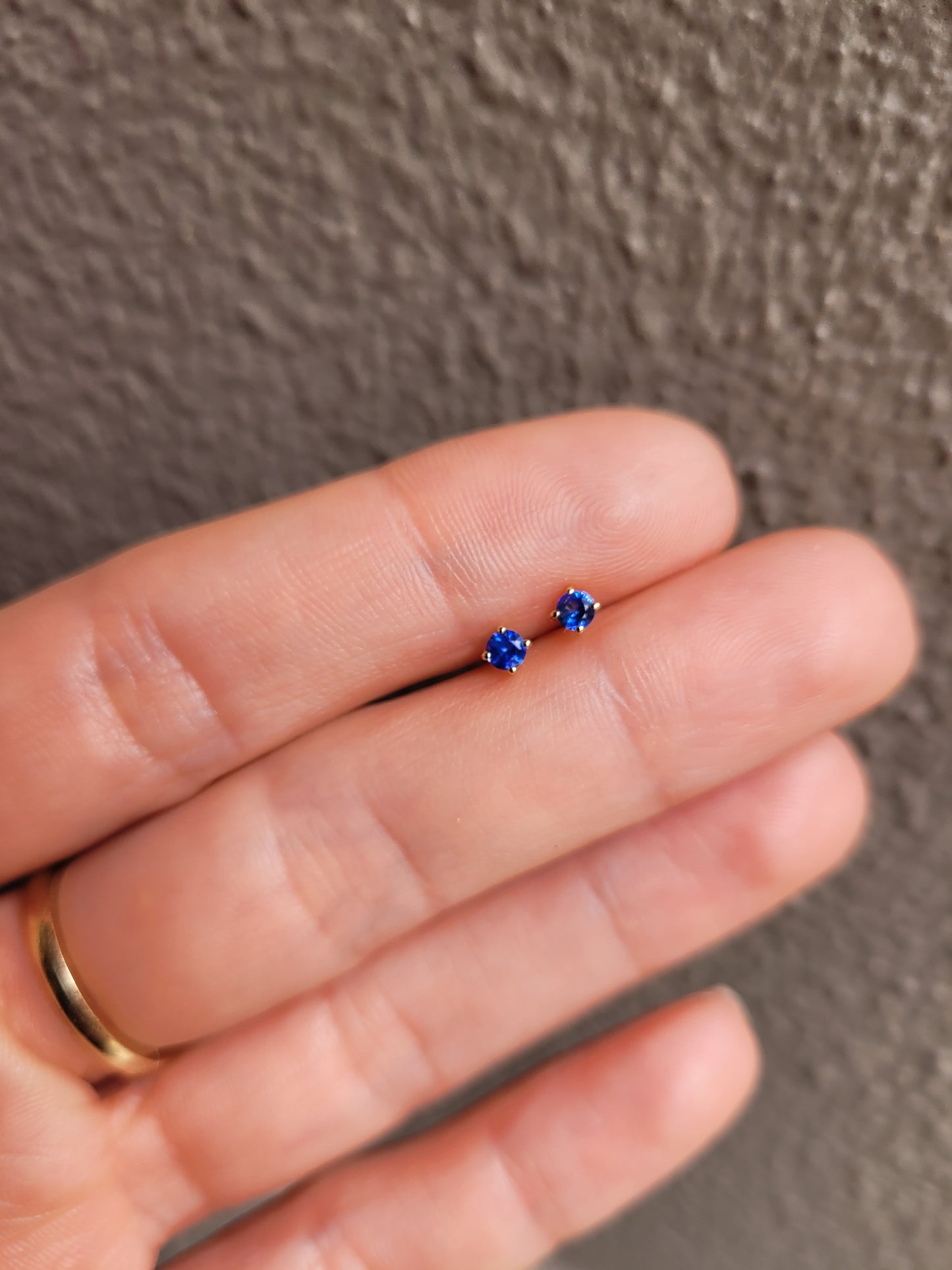 Natural Blue Sapphire Petite Stud Earrings in 18K Yellow Gold with Screw Backs