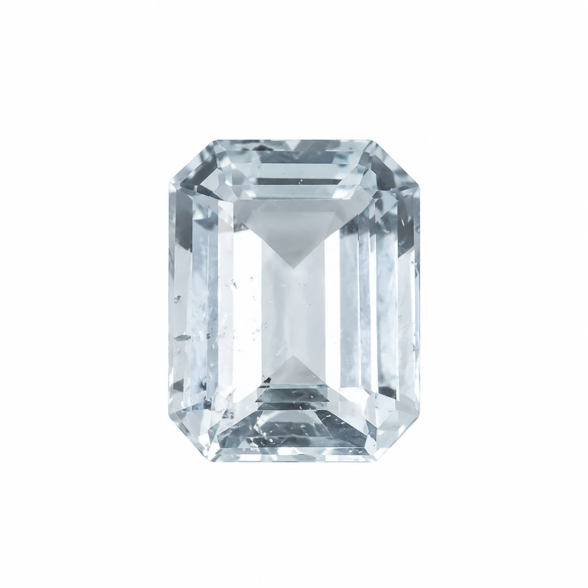 5.75ct natural light blue aquamarine, emerald cut