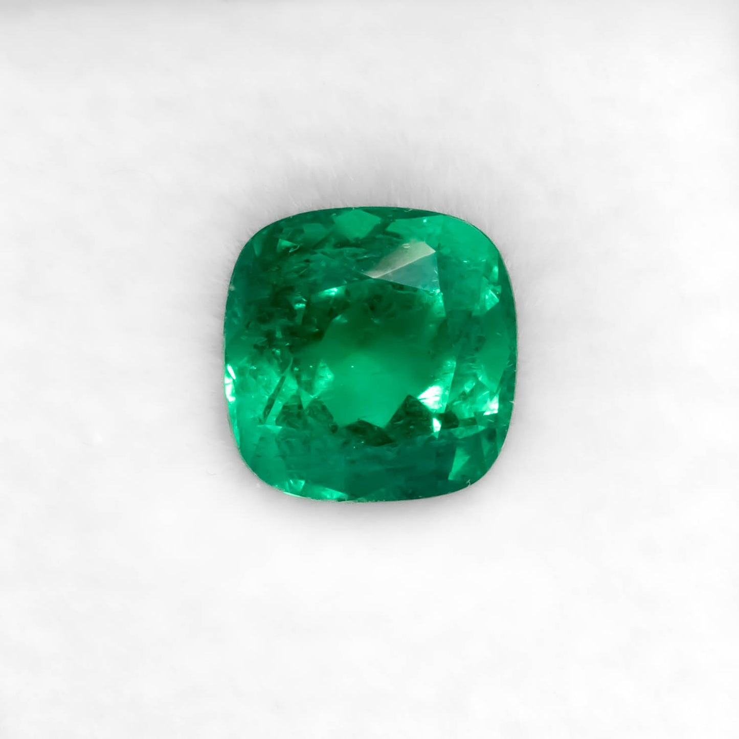 front view of 2.68CT Natural Colombian Emerald – Cushion Cut Vivid Green Gemstone