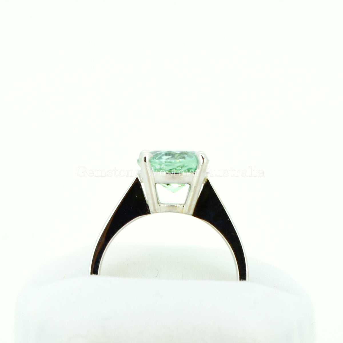 Colombian Emerald Solitaire Ring in 18K Gold
