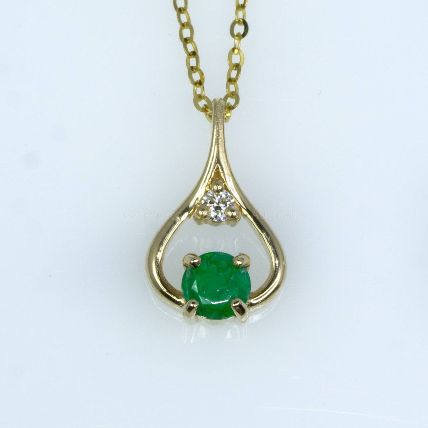 Natural Colombian Emerald and Diamond Pendant 18K Gold