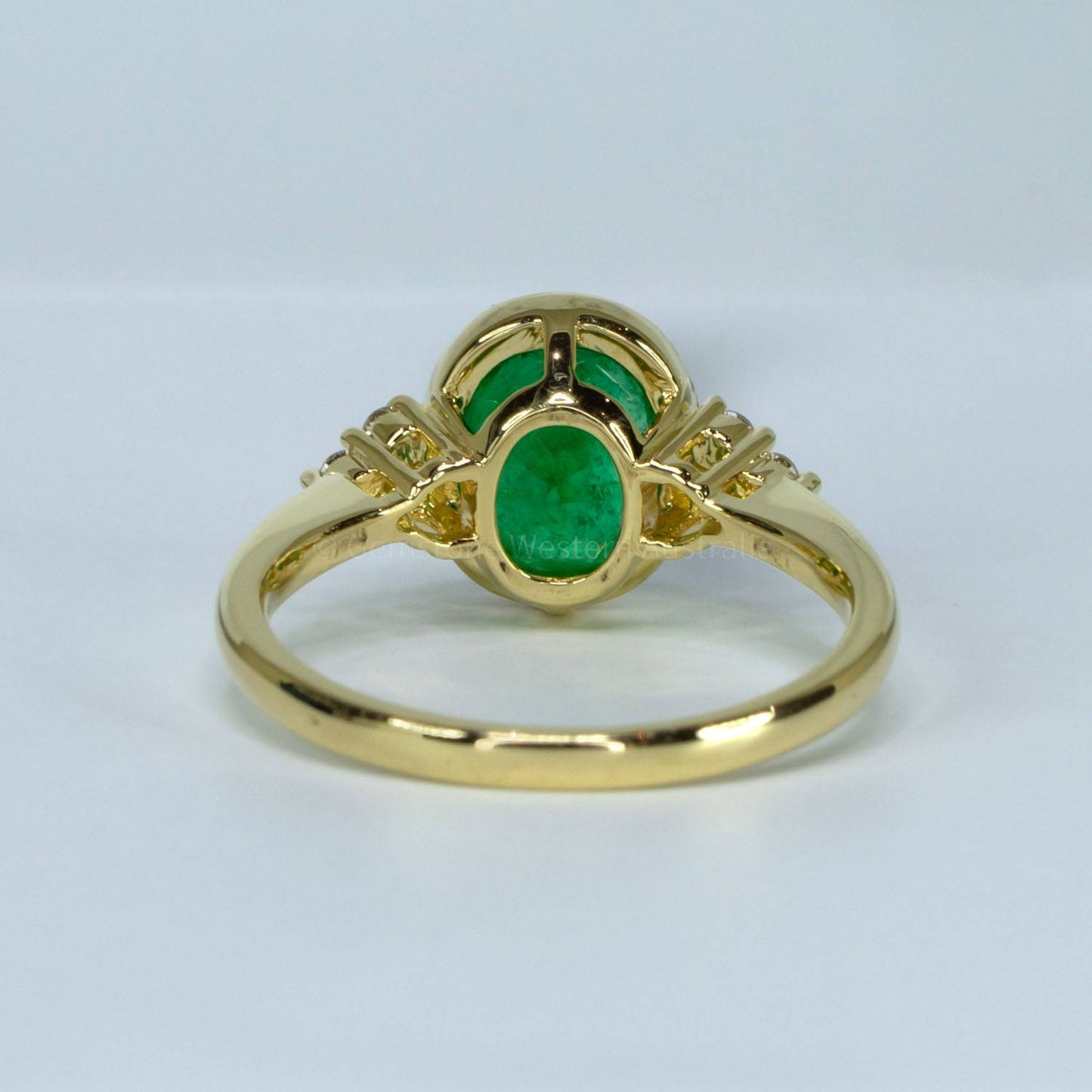 18K Gold Emerald and Diamonds Ring 1.66 carats Colombian Emerald
