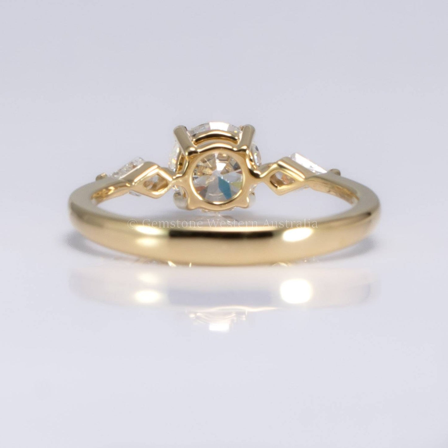 1ct Round Diamond Ring with Kite-Shaped Accents in 18K Yellow Gold