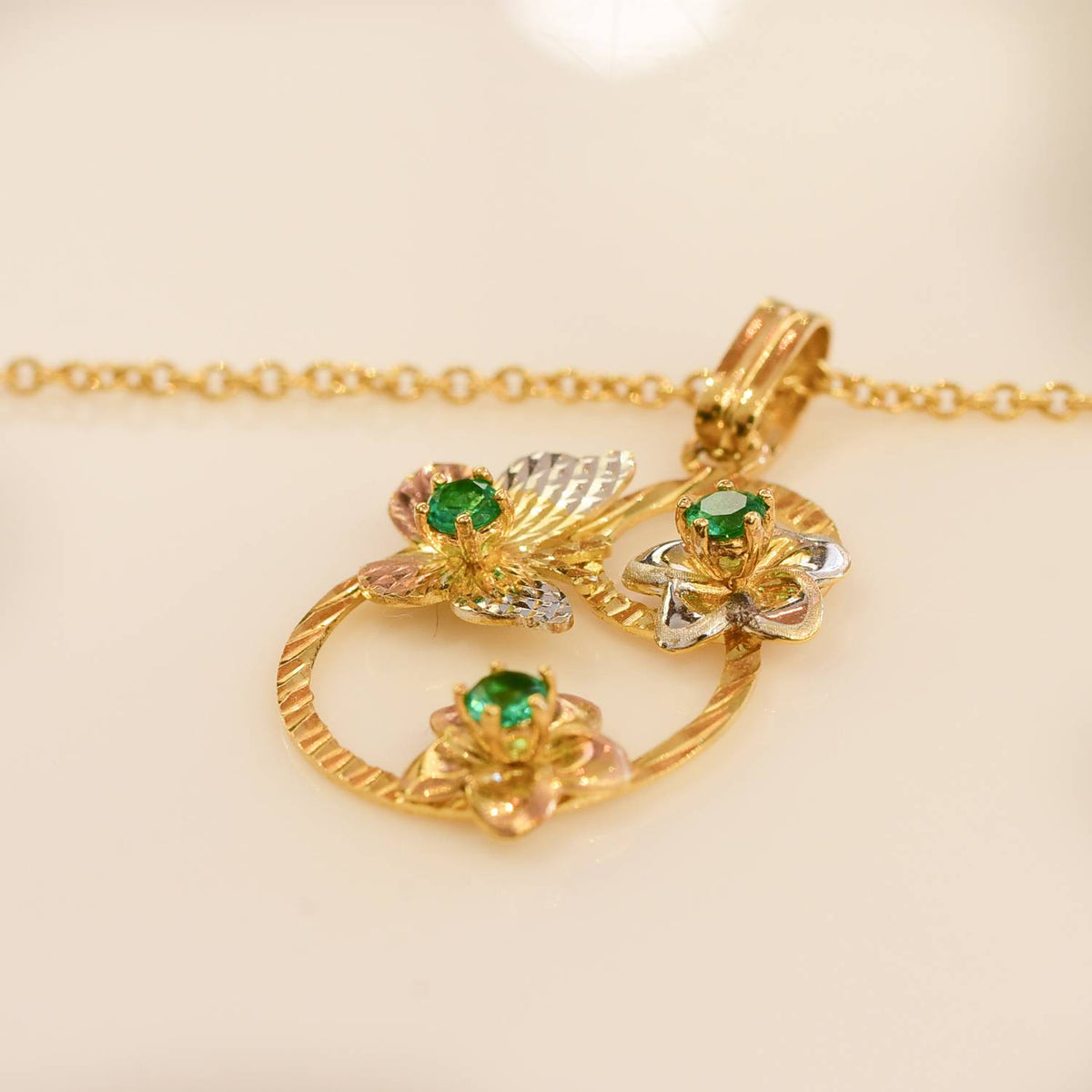 Colombian Emerald Pendant 18K Multi-Tone Gold