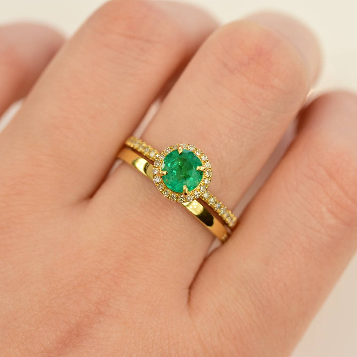 Colombian Emerald Diamond Halo Ring 18K Gold