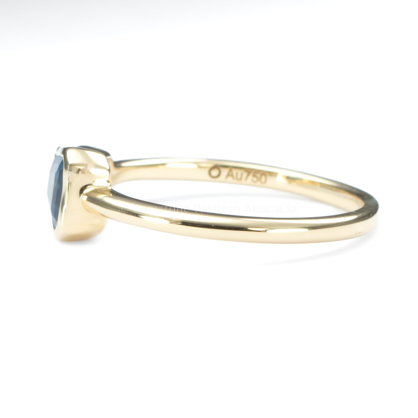 Teal Blue Sapphire and Diamond Ring in 18K Yellow Gold