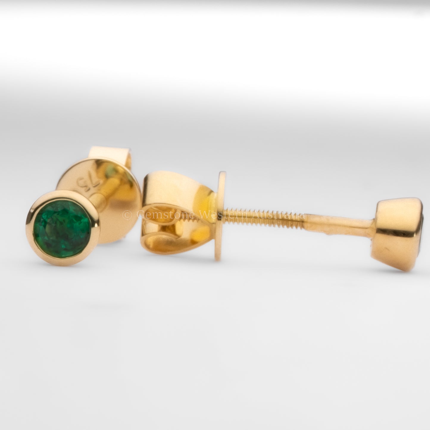 Natural Emerald Stud Earrings – Bezel Set in 18K Yellow Gold