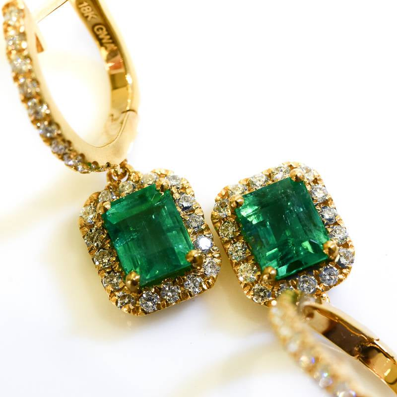 Colombian Emerald Earrings 18k Yellow Gold and Diamond