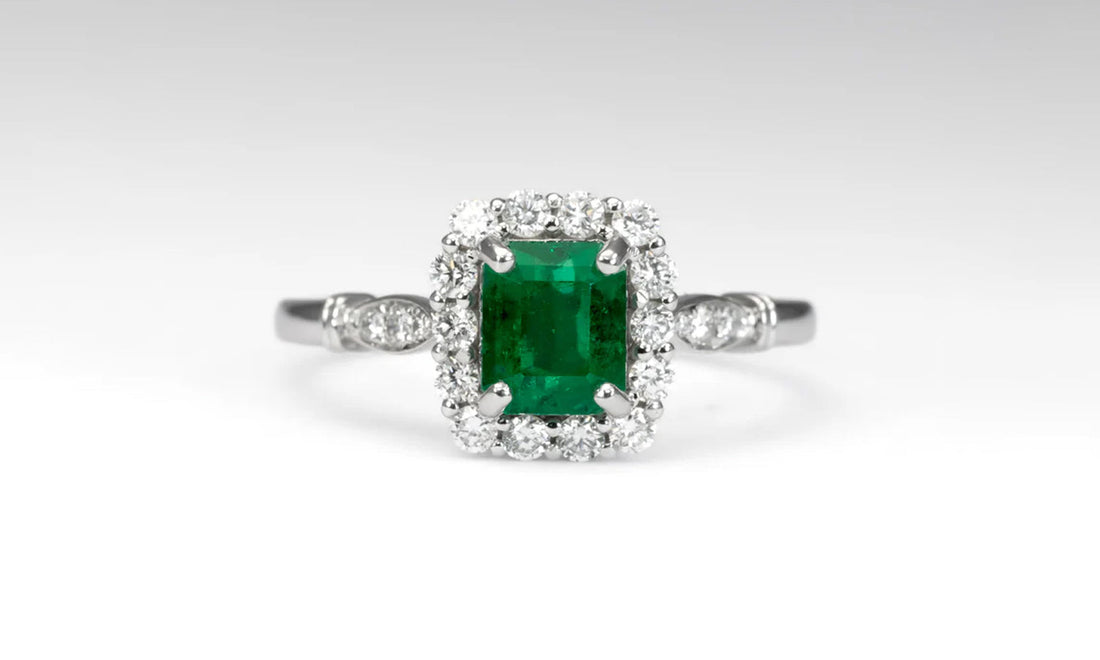 How to Choose the Perfect Emerald Engagement Ring