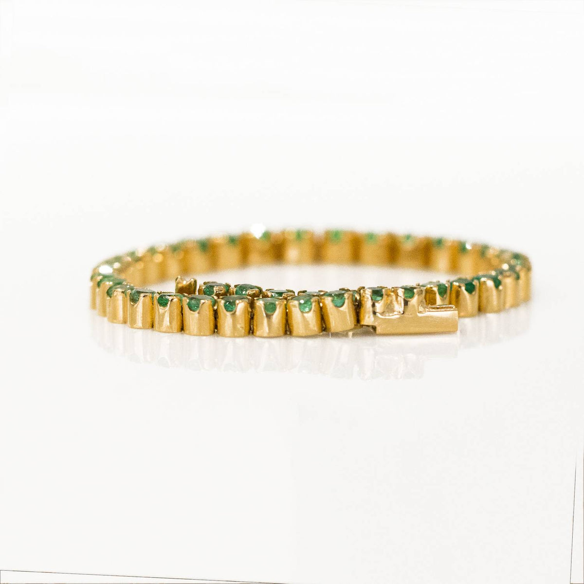 6.82ct Colombian Emerald Tennis Bracelet in 18kt Yellow Gold