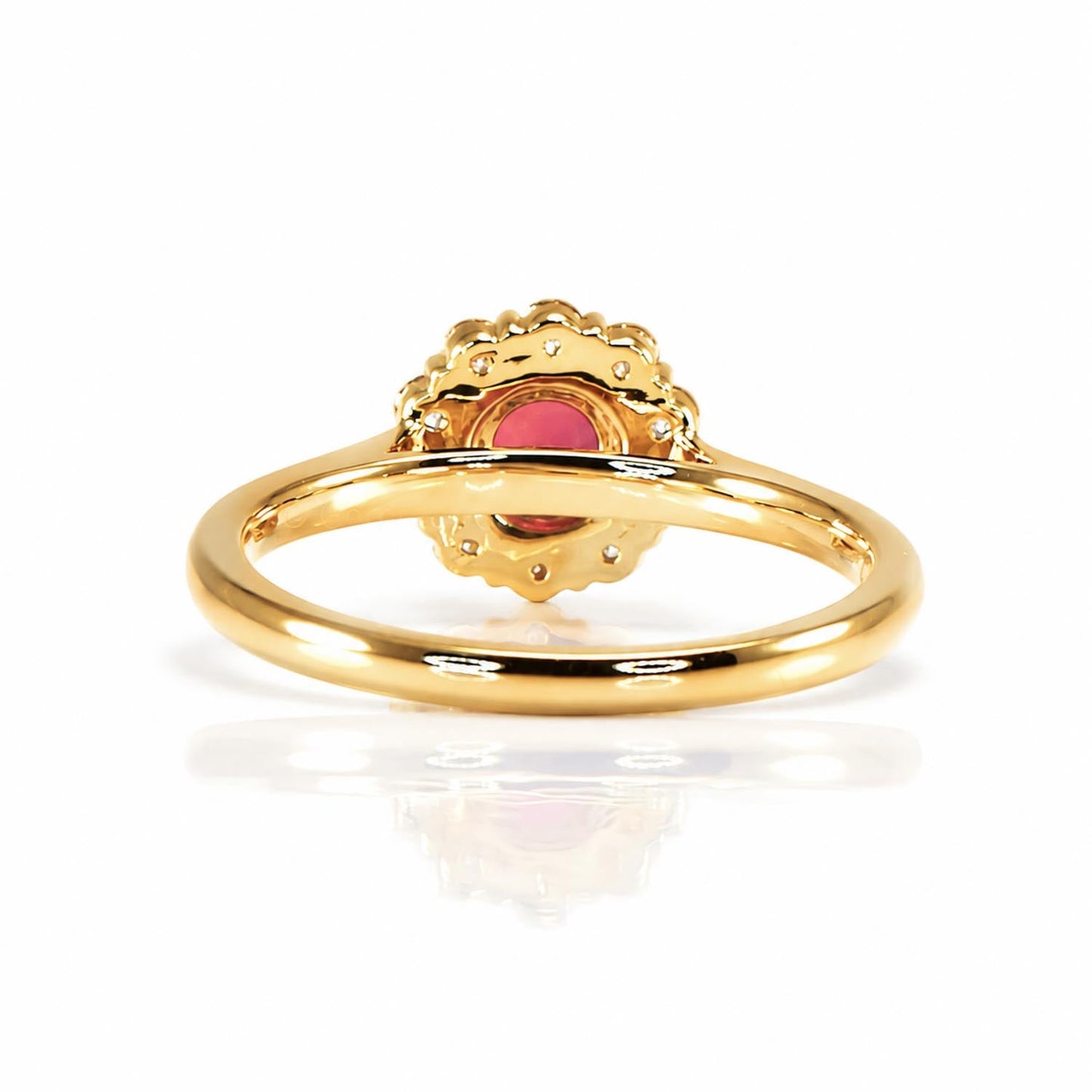 Natural Round Ruby Halo Ring in 18K Yellow Gold – detail view
