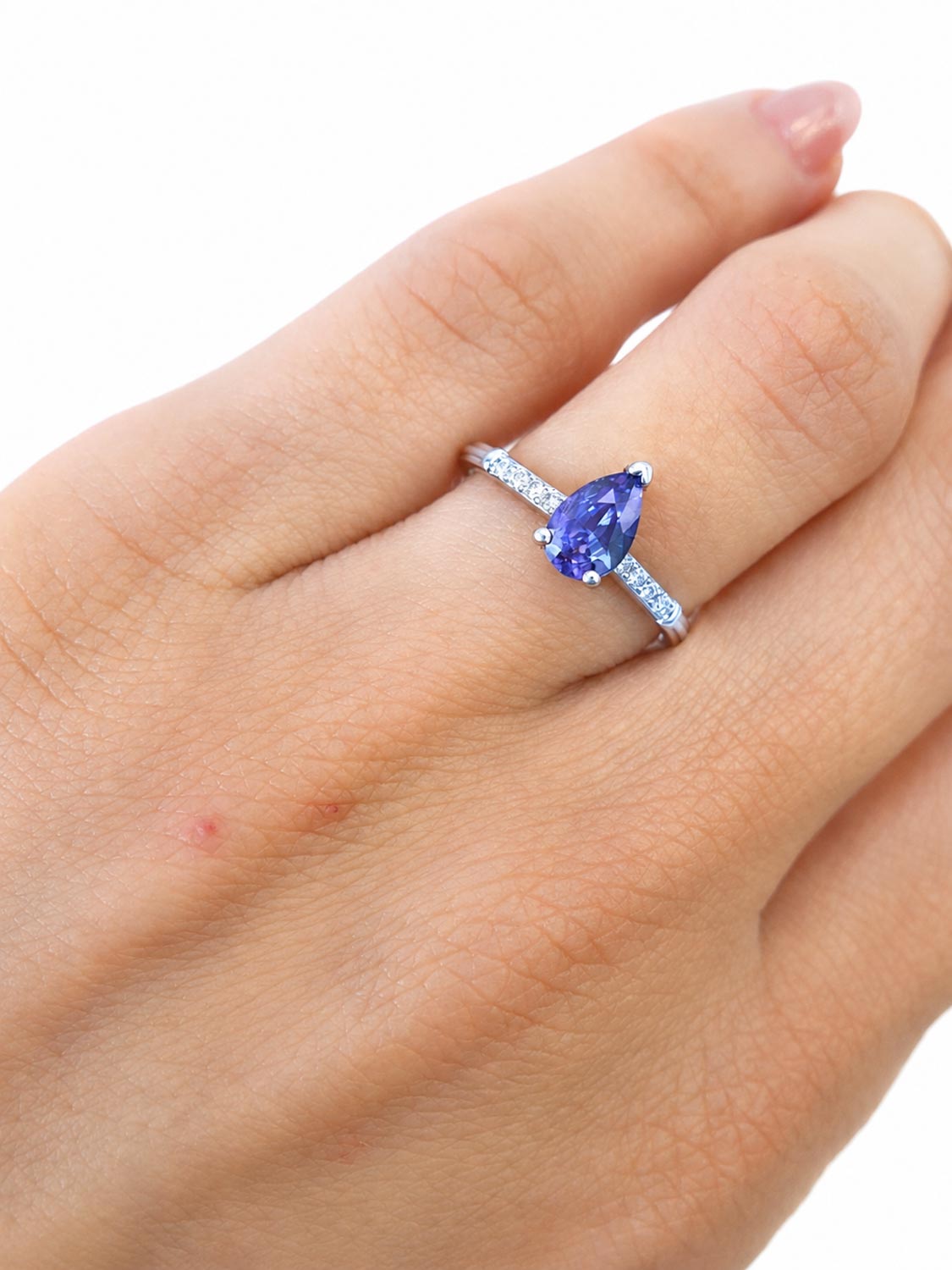 Natural Purple Blue Sapphire Solitaire Ring with Accents – top view