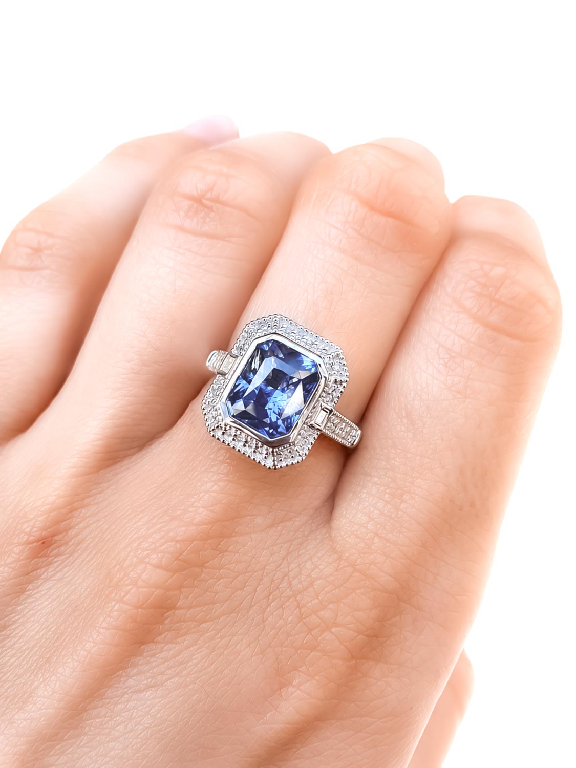 3 carats Unheated Sapphire Platinum Ring – top view