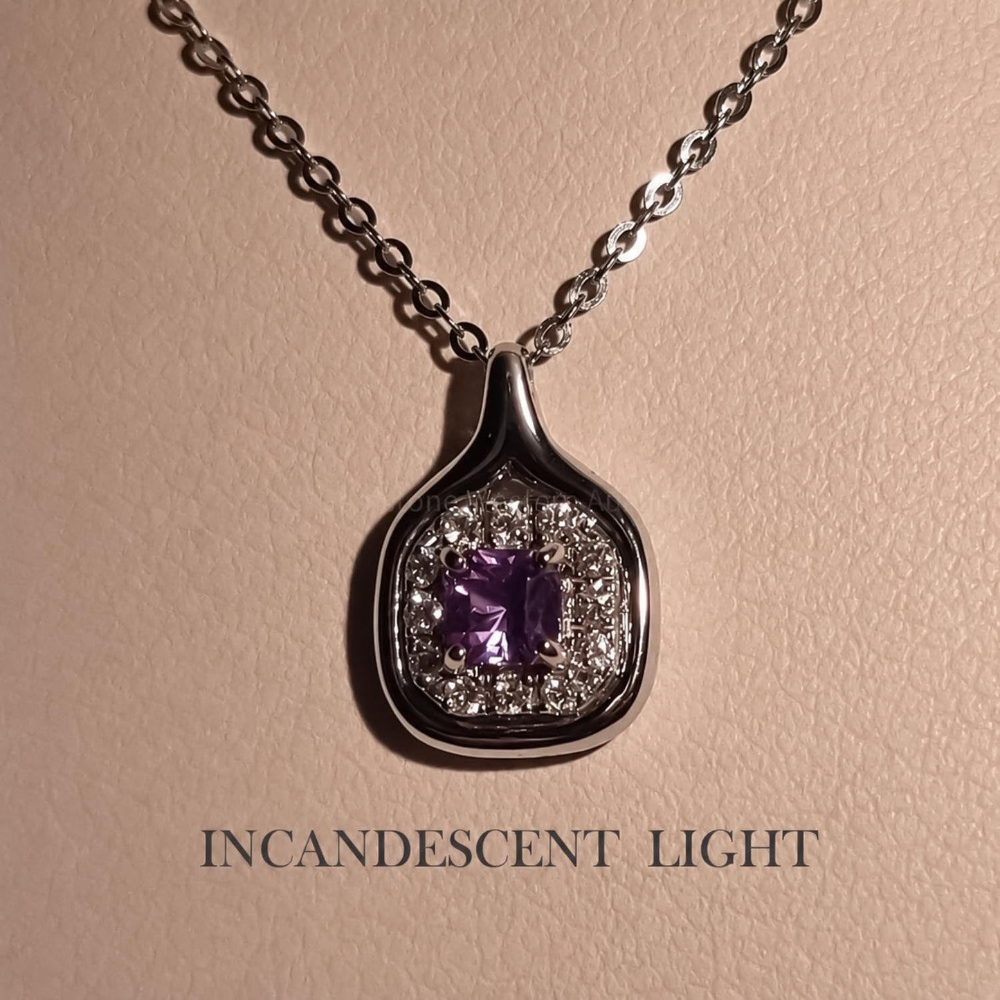 18K White Gold Alexandrite Pendant – detail view