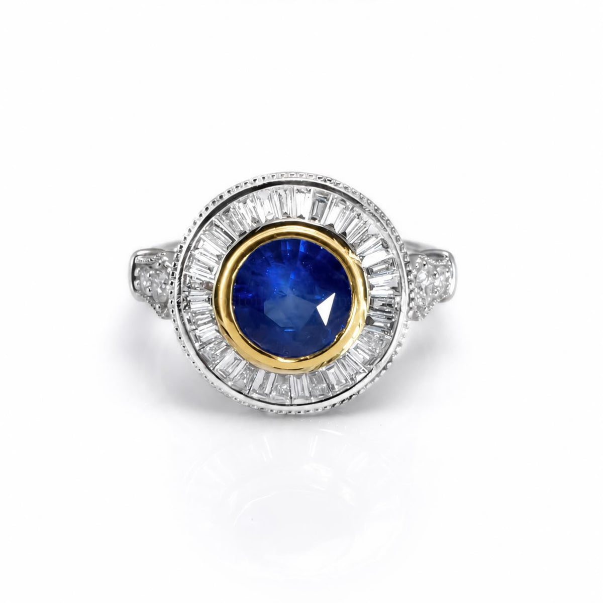 Vintage Style Natural Blue Sapphire Ring – detail view