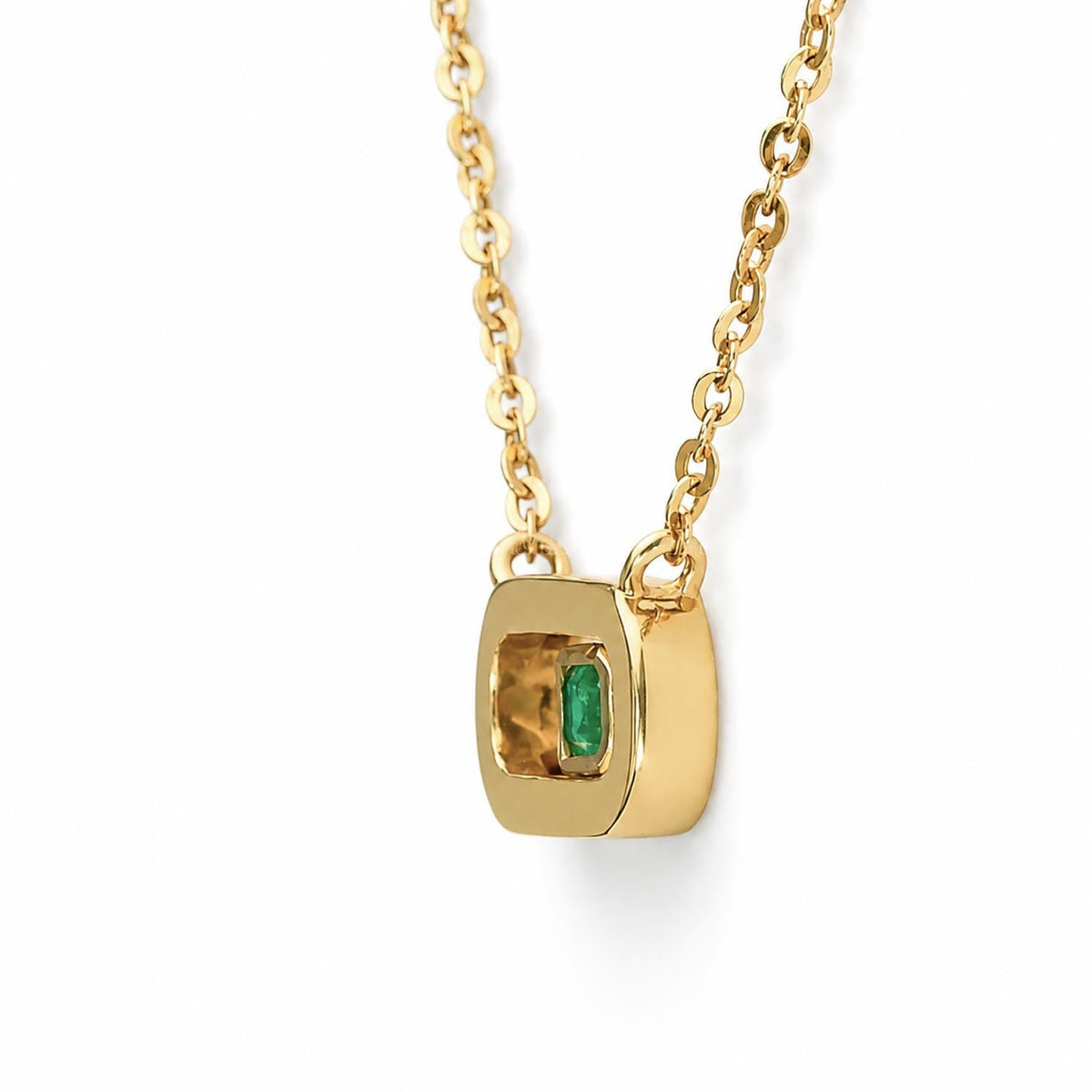 Sliding Emerald Pendant in 18K Yellow Gold