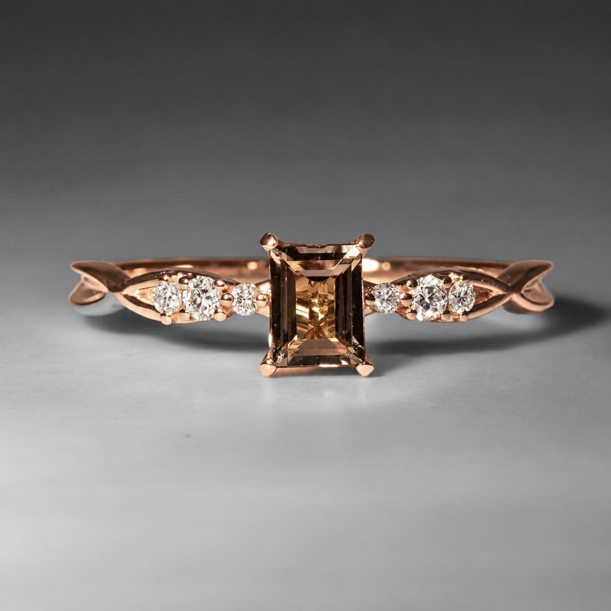 Side profile of the princess cut alexandrite ring in 18K yellow gold