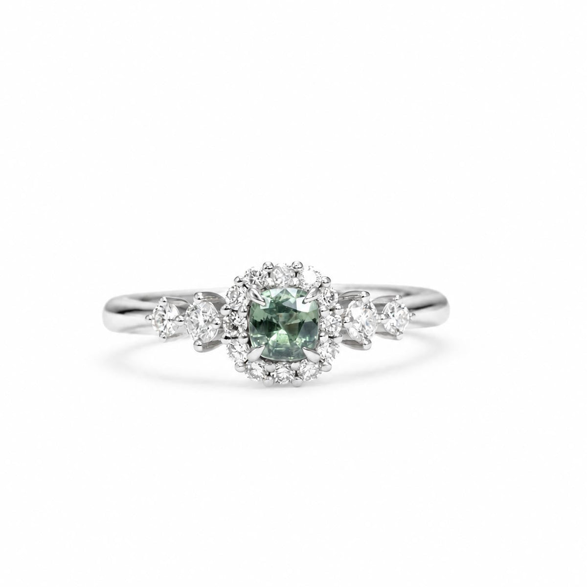 Natural alexandrite and diamond halo ring 0.31ct cushion cut in 18K yellow gold