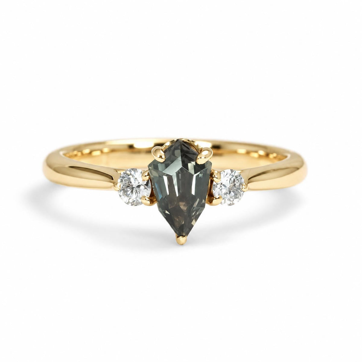 Shield cut teal sapphire and diamond ring 0.80ct in 18K rose gold