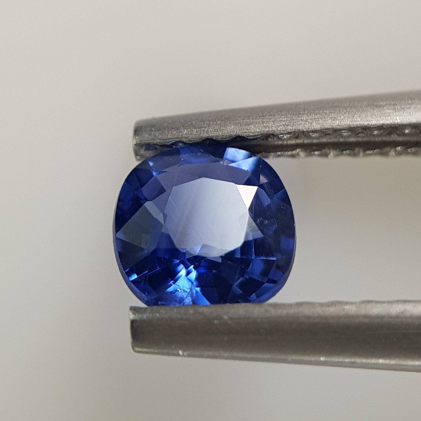 0.67 Carats Blue Sapphire Cushion Shape
