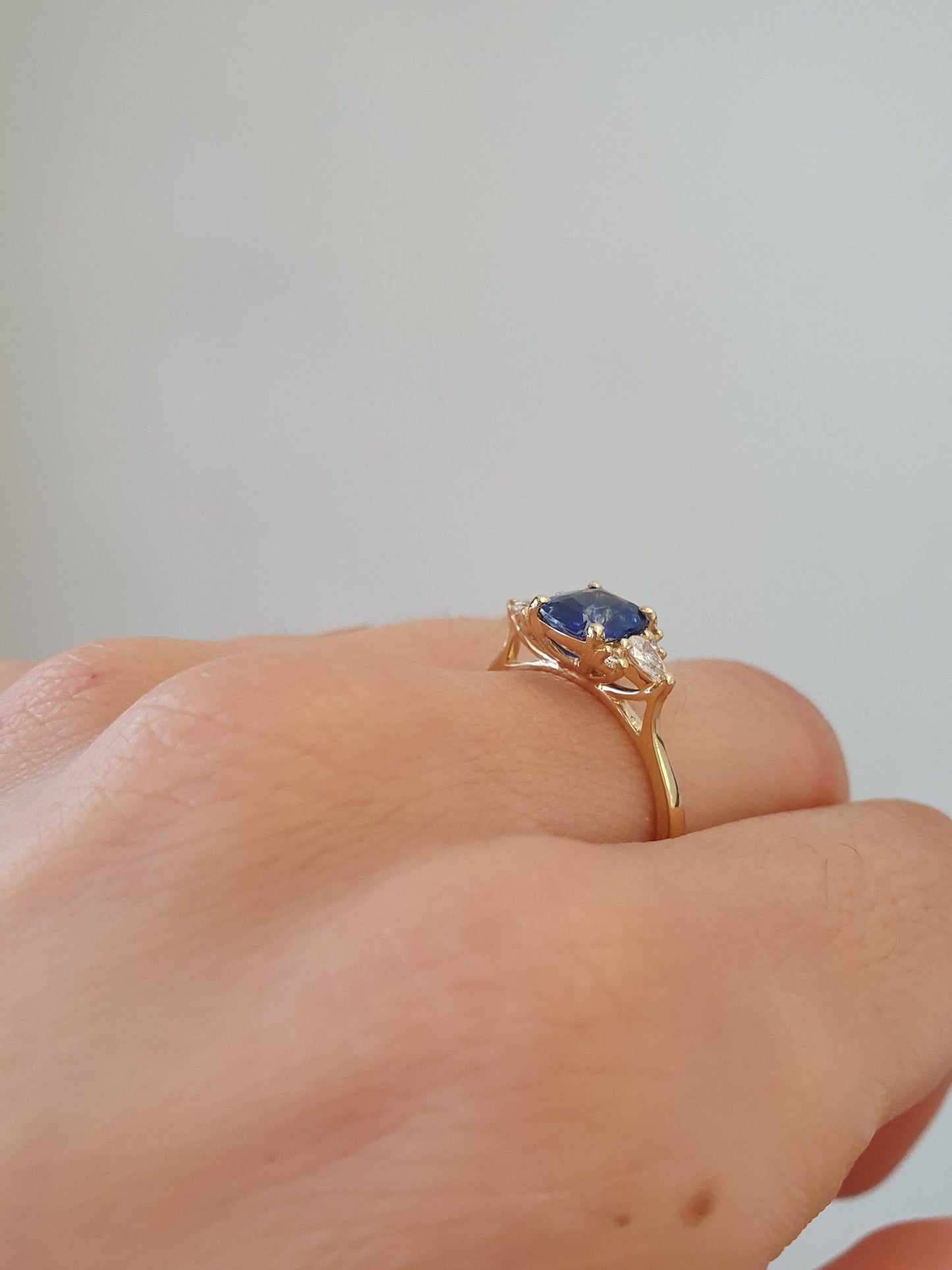 1.5ct Natural Blue Sapphire and Diamonds Ring