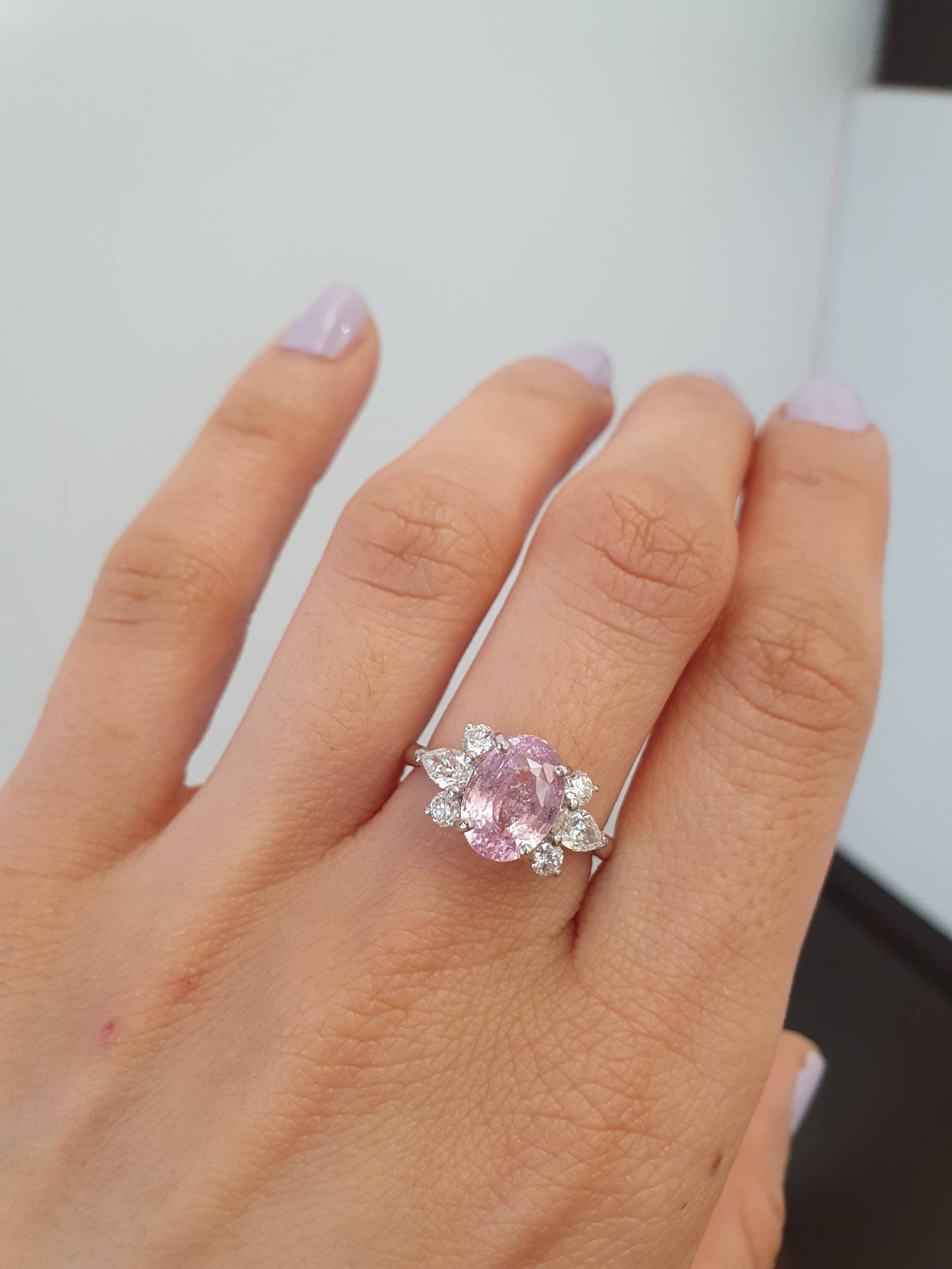 4.32 carats Natural Padparadscha Sapphire Statement Ring Padparadscha and Diamonds Ring in Platinum 950