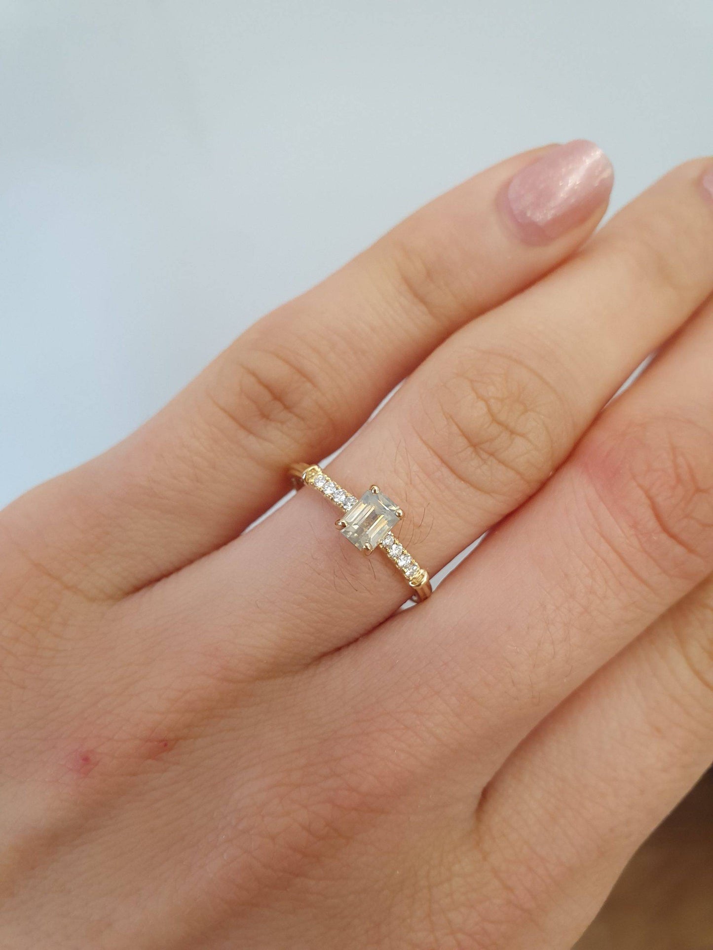 Natural Alexandrite Solitaire Ring with Accent Diamonds