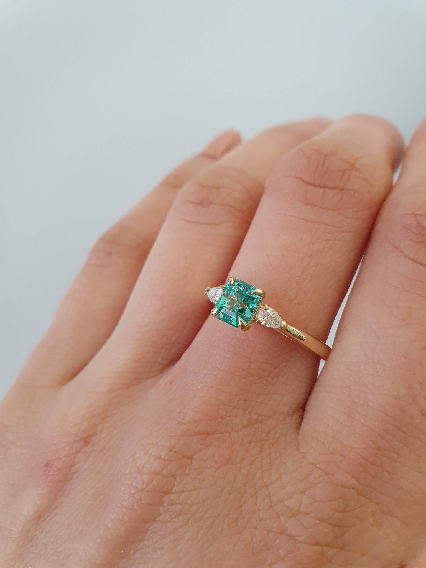 Emerald-Cut Emerald and Diamonds Ring in 18K Gold