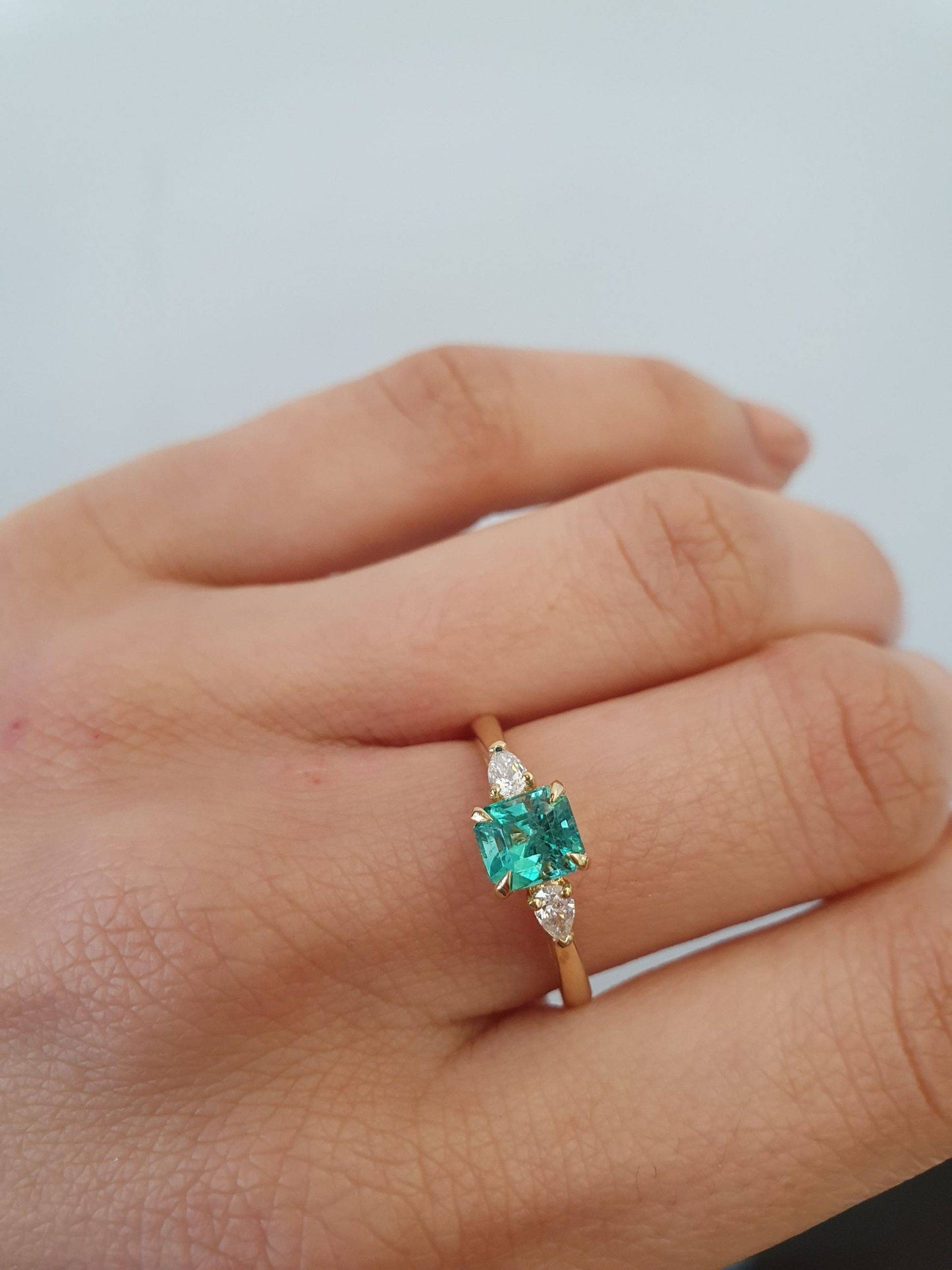 Emerald-Cut Emerald and Diamonds Ring in 18K Gold