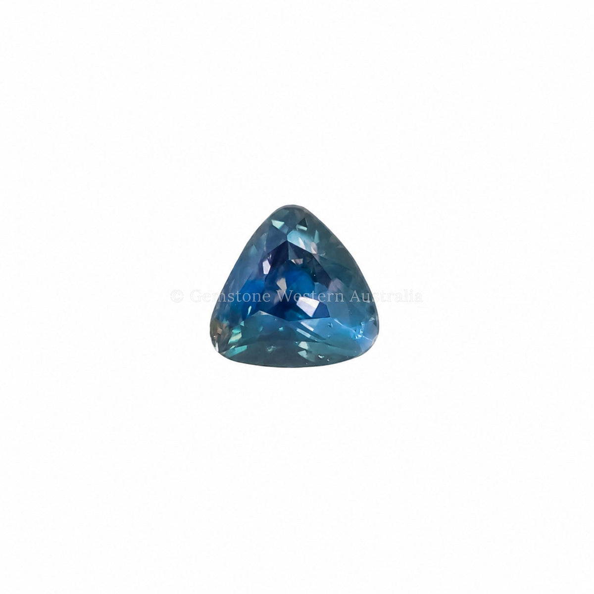 1.03 ct alexandrite under warm light showing its colour change