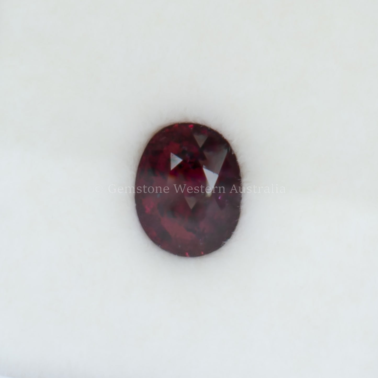 0.83 CT NATURAL UNHEATED RUBY - OVAL CUT