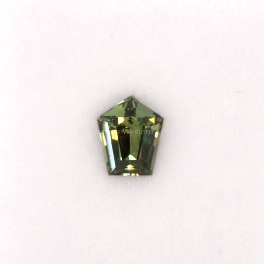 0.65 CT NATURAL UNHEATED TEAL GREEN SAPPHIRE - SHIELD FANCY CUT