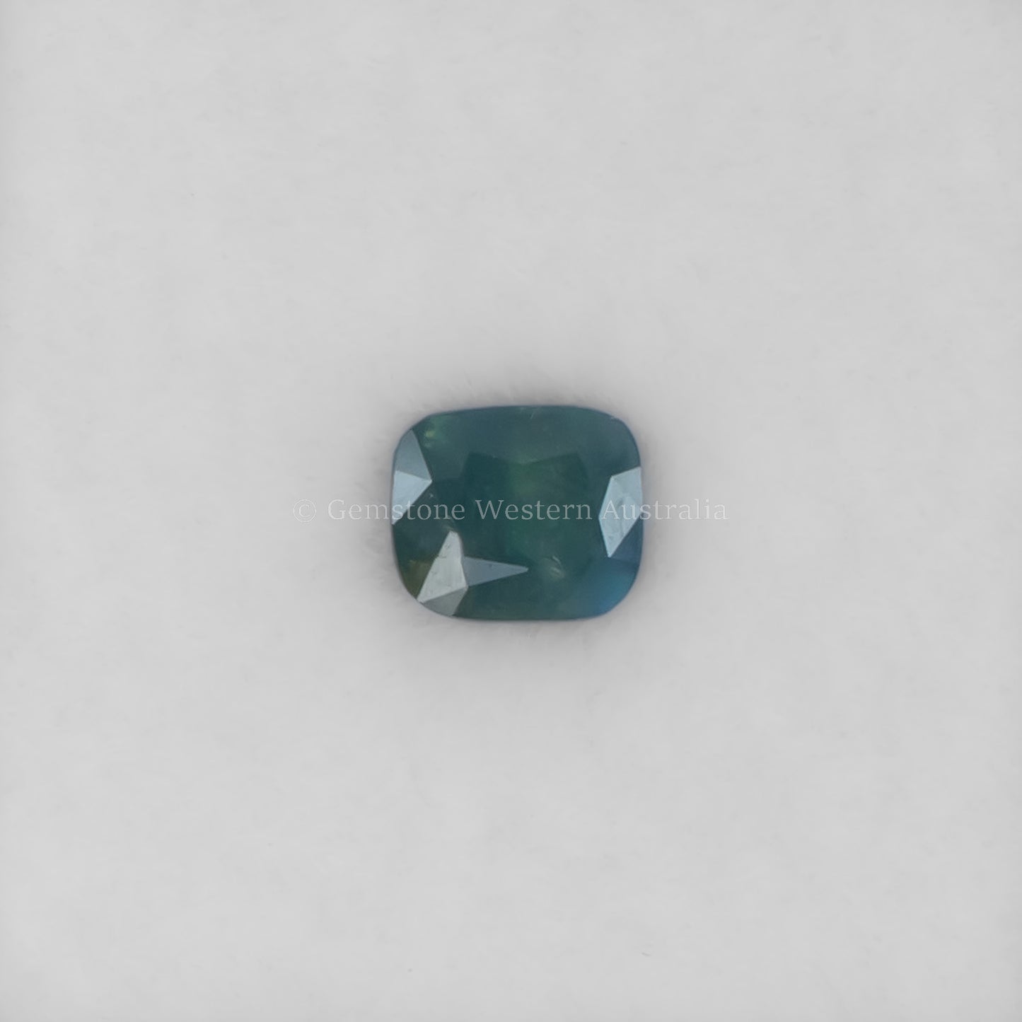0.45 CT NATURAL ALEXANDRITE - RECTANGULAR CUSHION CUT