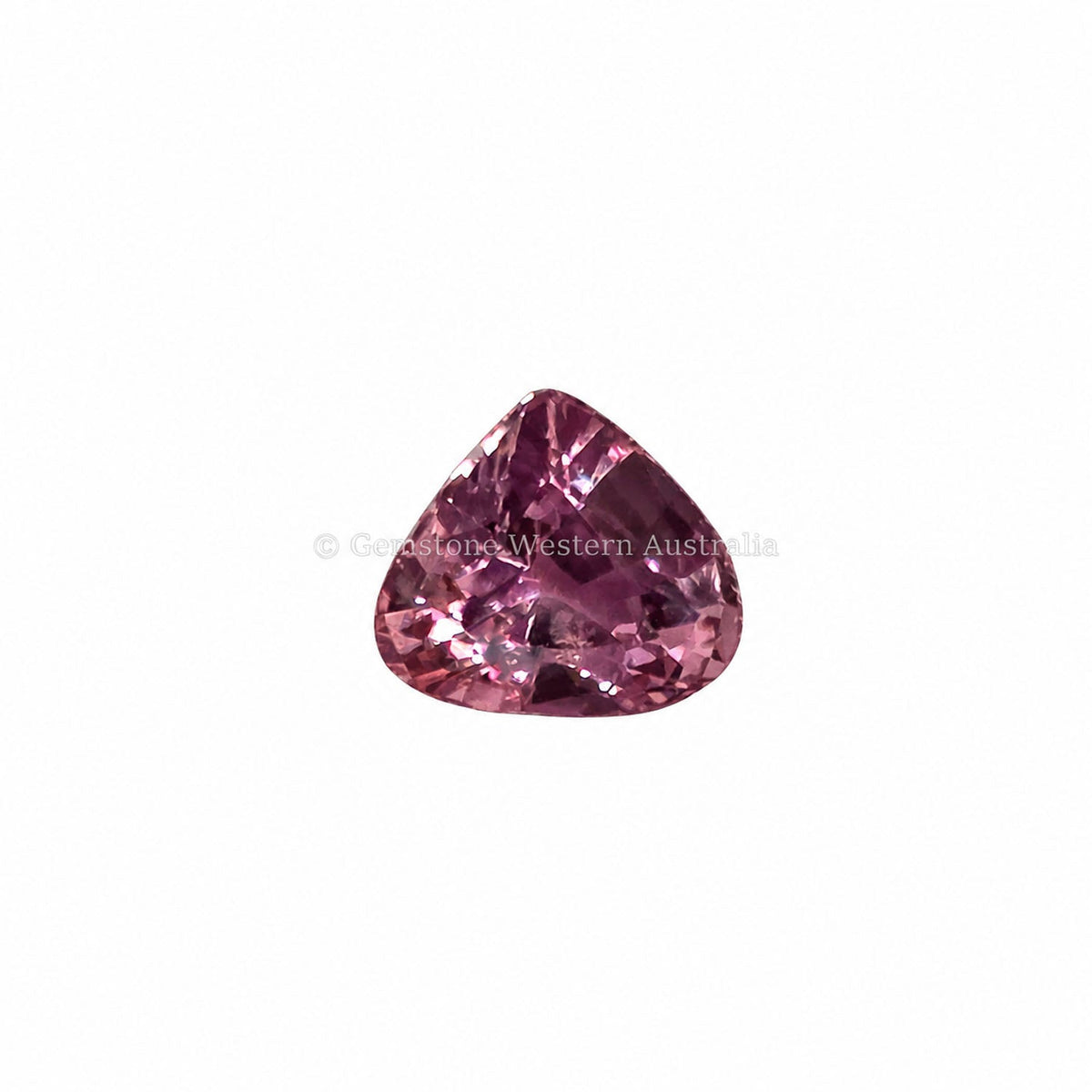 0.74 ct alexandrite under warm light showing its colour change