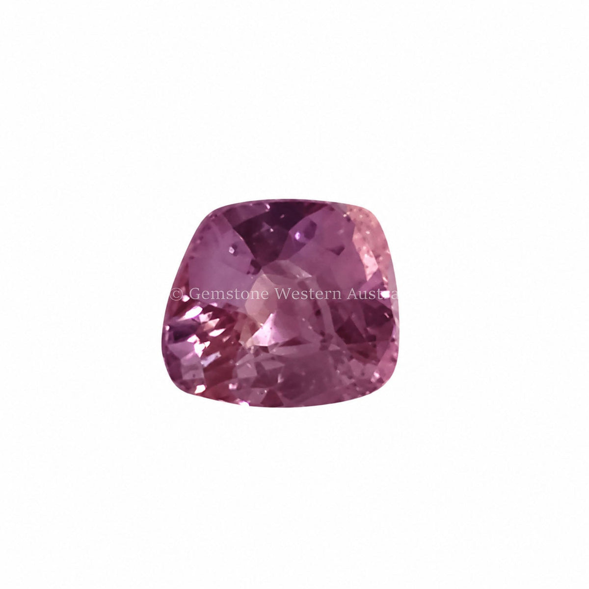 0.78 ct alexandrite under warm light showing its colour change