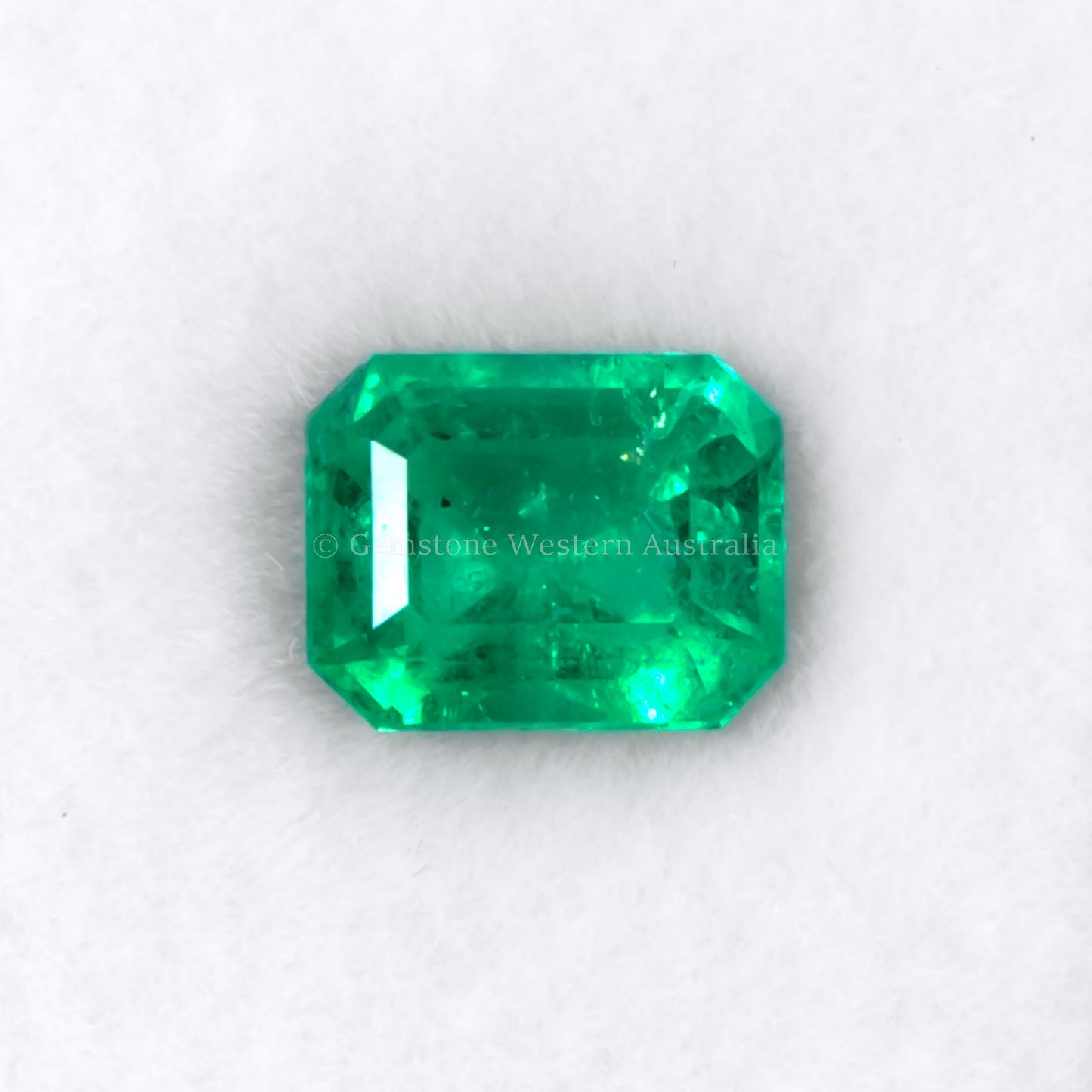 1.32 CT NATURAL COLOMBIAN EMERALD - EMERALD CUT