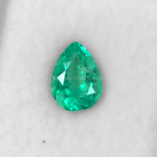 1.16 CT NATURAL COLOMBIAN EMERALD - PEAR CUT