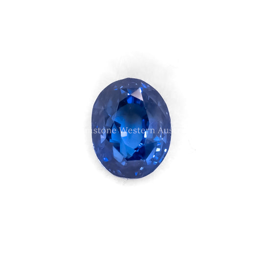Front view of 3.14CT NATURAL CORNFLOWER BLUE SAPPHIRE – OVAL MIXED CUT in white background