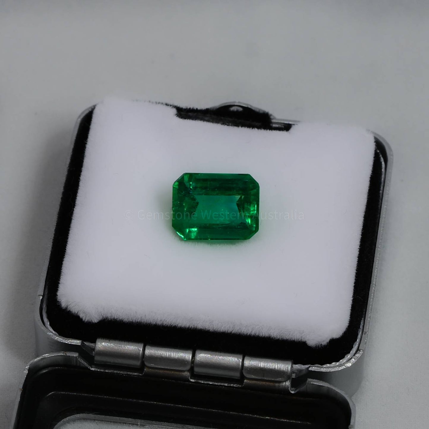 3.68  Carats Loose Emerald  Colombian Emerald