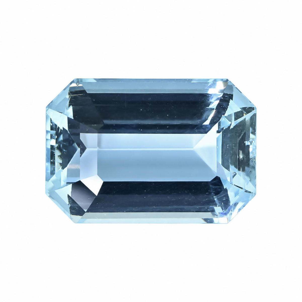 8.86 ct natural aquamarine, emerald cut loose gemstone
