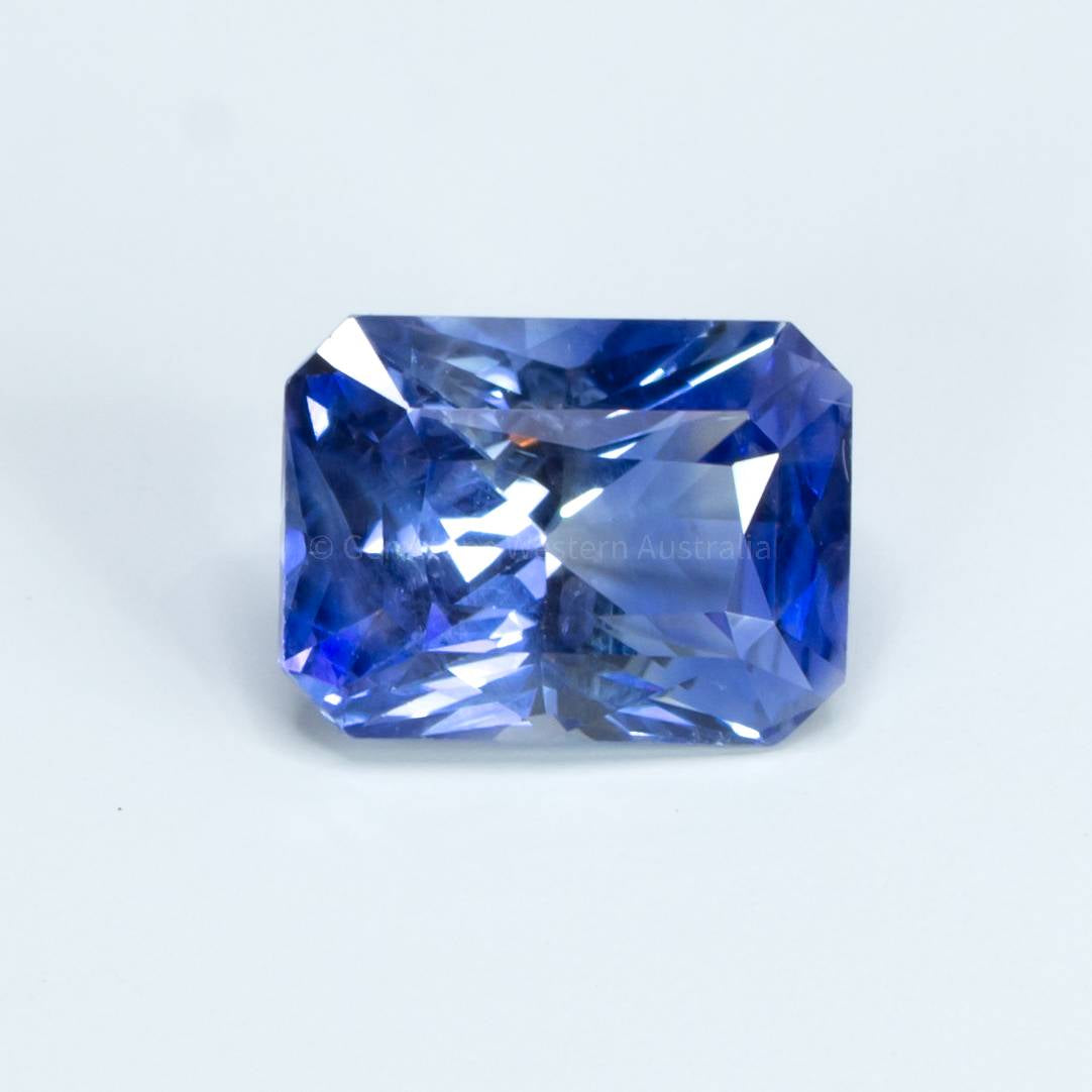 7.79  CT NATURAL   CORNFLOWER  BLUE SAPPHIRE RADIANT MIX CUT
