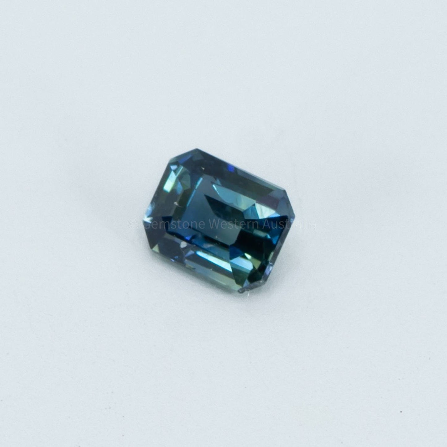 0.73 CT UNHEATED NATURAL TEAL  GREEN SAPPHIRE   CERTIFIED