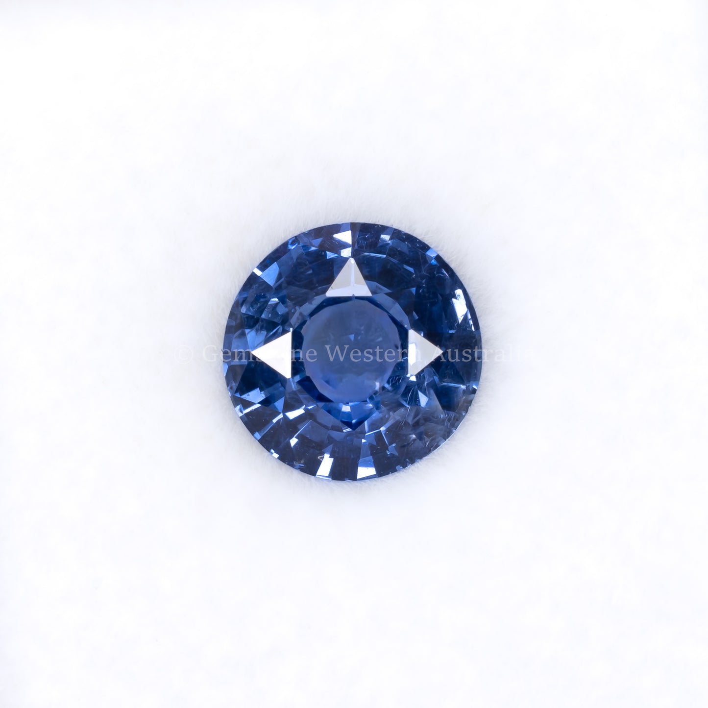 1.52CT NATURAL UNHEATED CORNFLOWER BLUE SAPPHIRE - ROUND CUT IN WHITE BACKGROUND