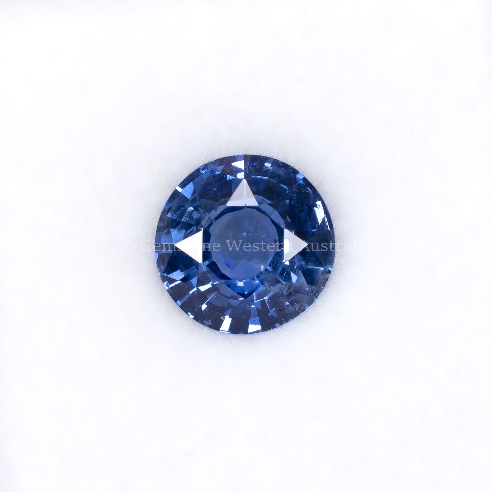 1.52CT NATURAL UNHEATED CORNFLOWER BLUE SAPPHIRE - ROUND CUT IN WHITE BACKGROUND