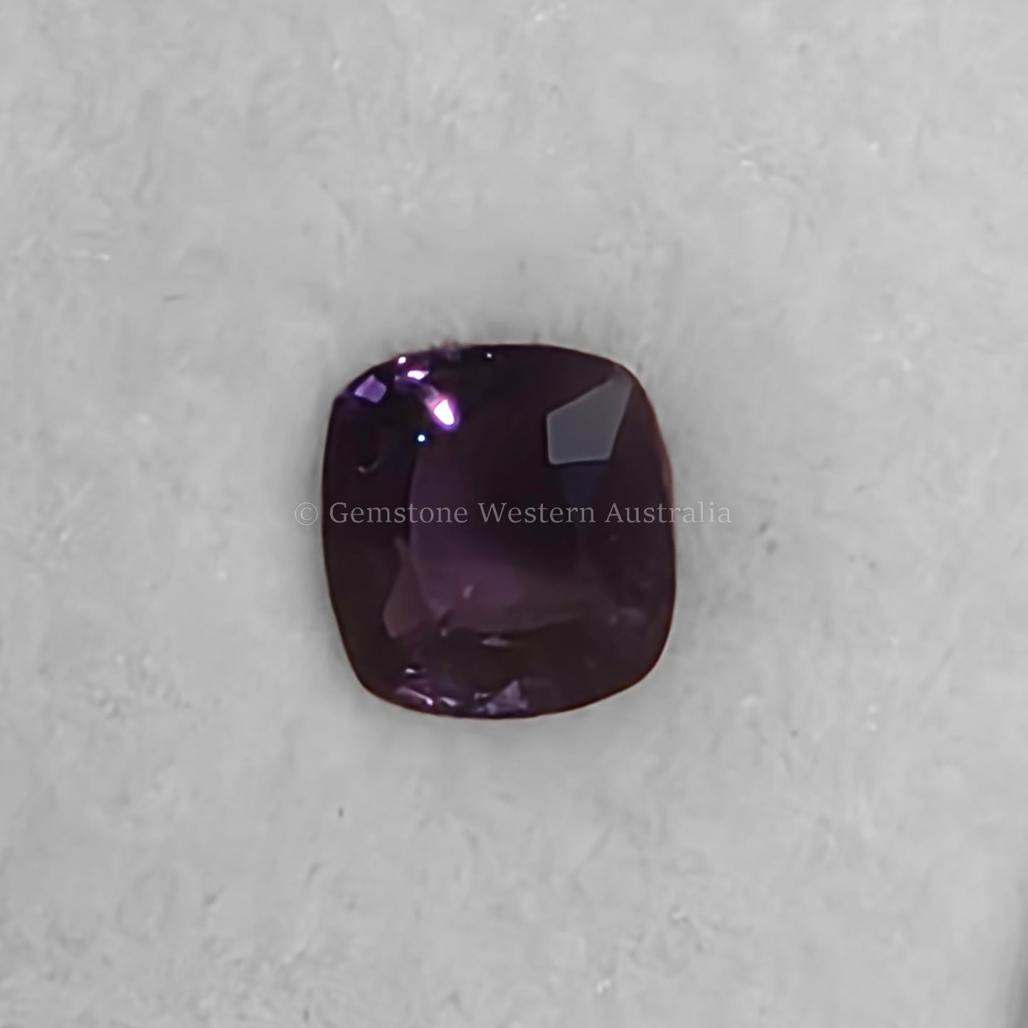 1.60 CT NATURAL ALEXANDRITE -  CUSHION CUT