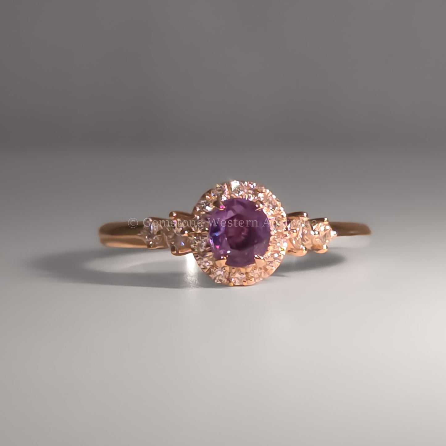 Alexandrite Halo Ring in 18K Yellow Gold