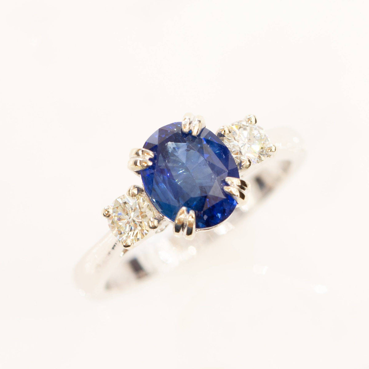 Cornflower Blue Sapphire and Diamond Three Stone Ring 18K Gold