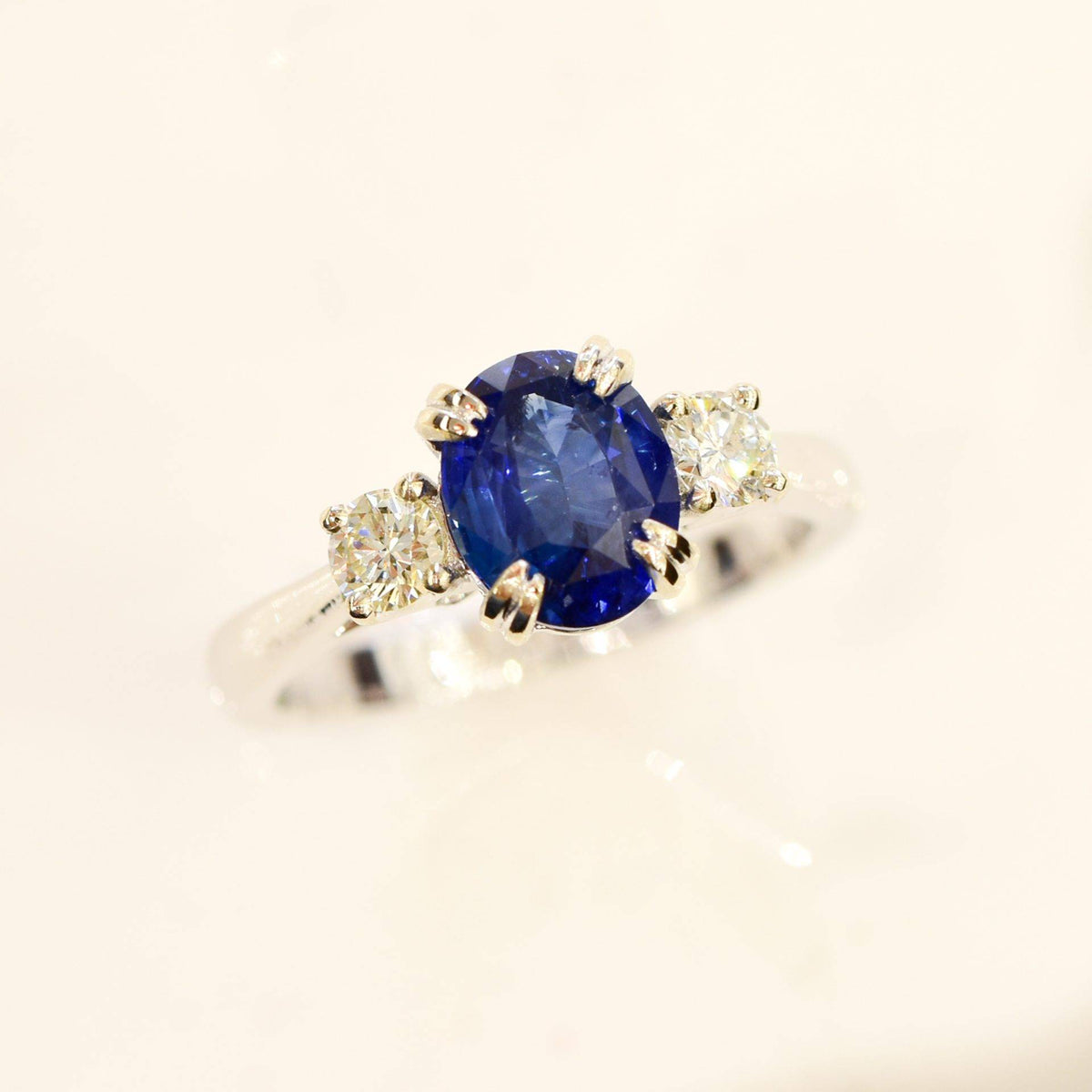 Cornflower Blue Sapphire and Diamond Three Stone Ring 18K Gold